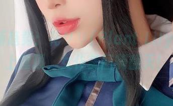 私拍新趋势：花リリ(Plant Lily)带你上屋顶，女仆美图嗨翻天！